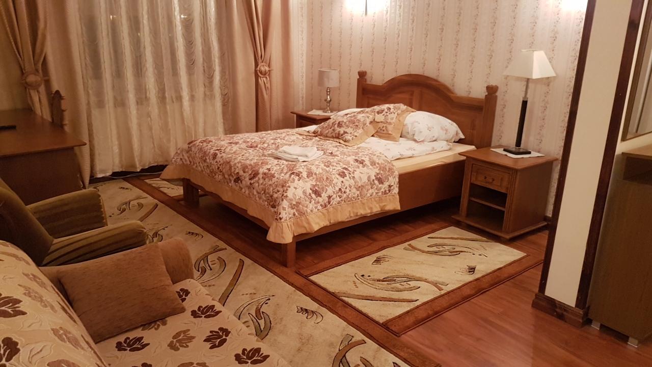 Hotel Gutland Wysokie Mazowieckie Extérieur photo