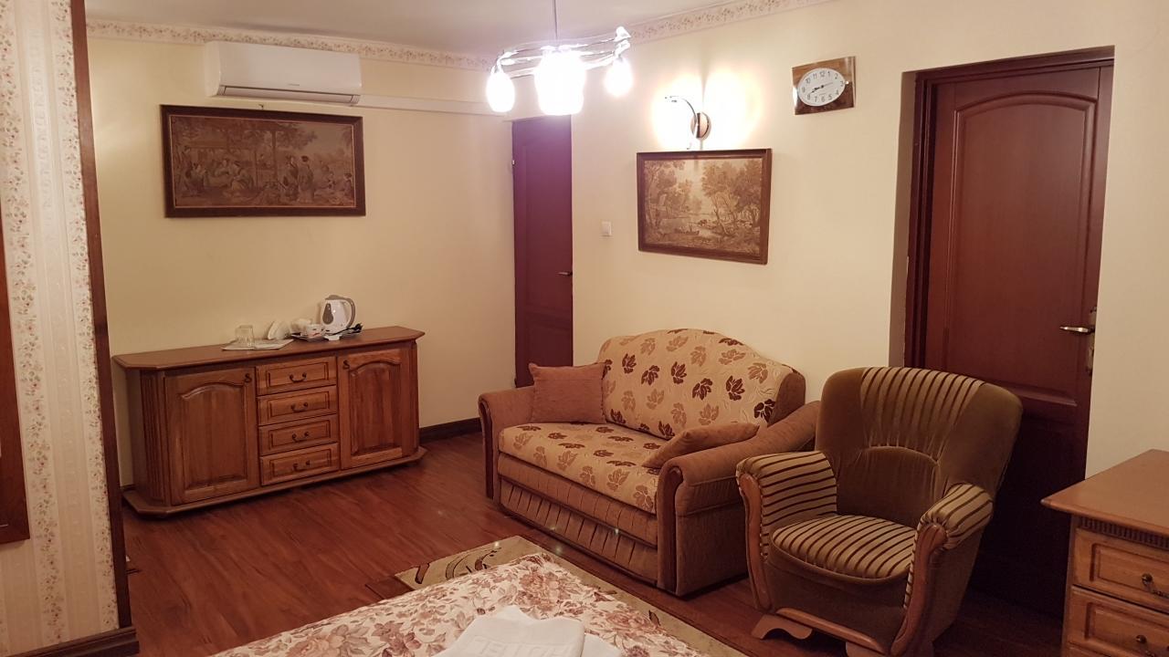 Hotel Gutland Wysokie Mazowieckie Extérieur photo