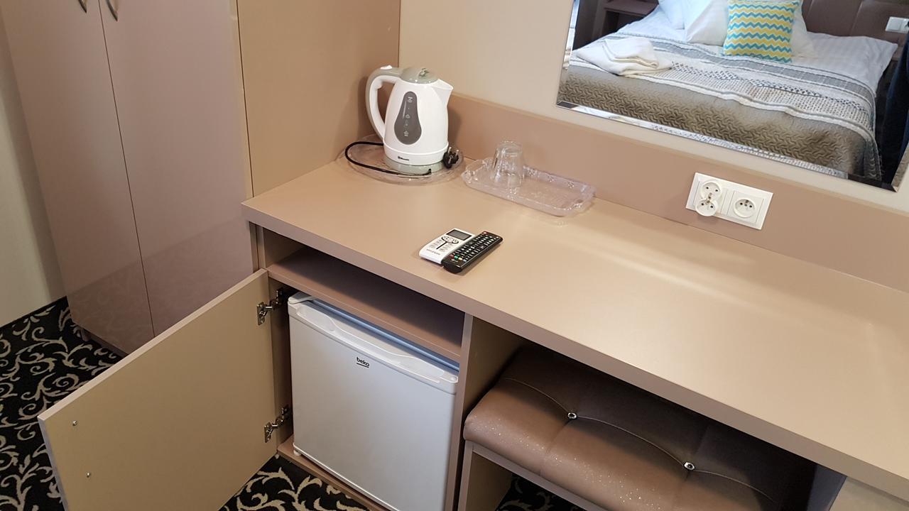 Hotel Gutland Wysokie Mazowieckie Extérieur photo